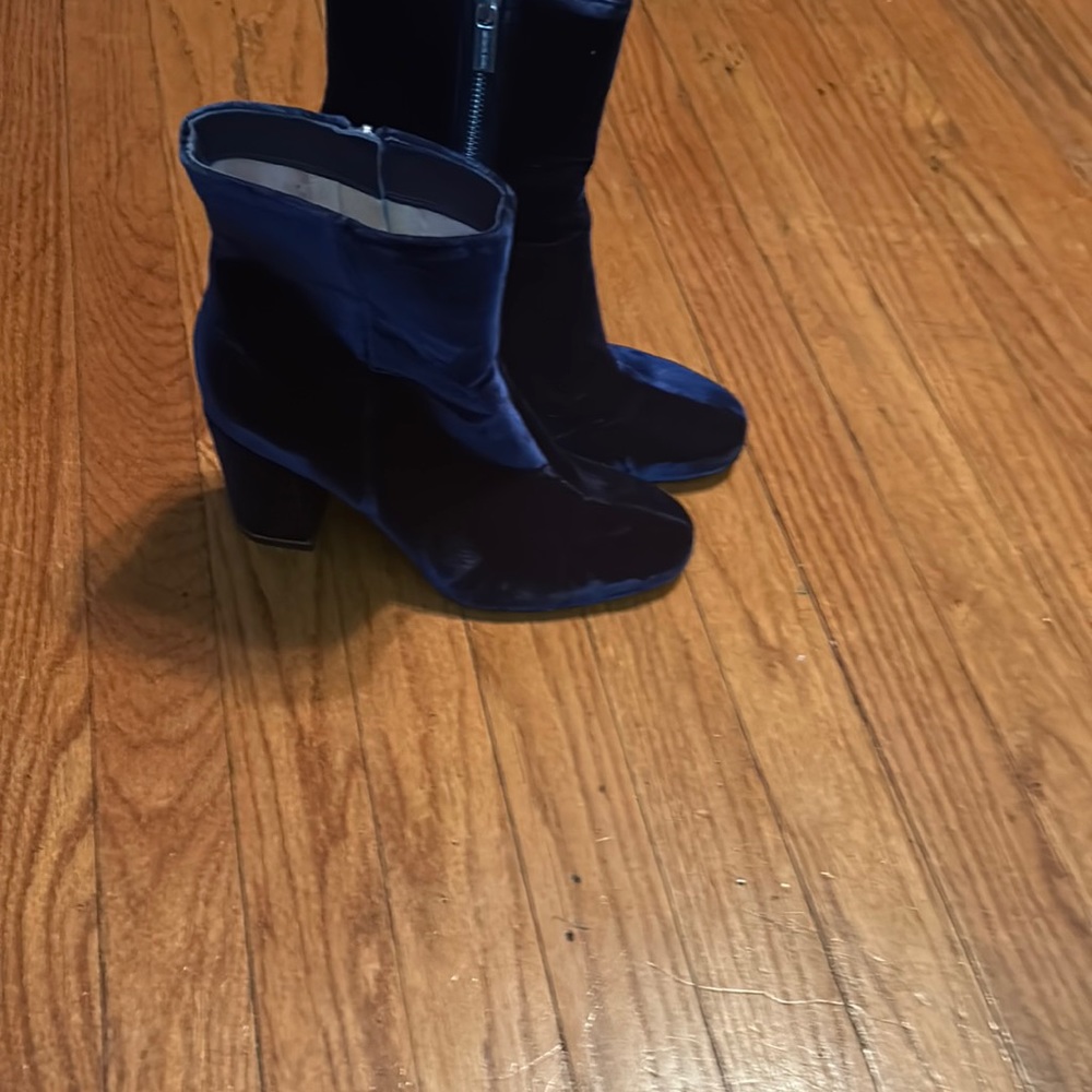 Festive boots navy blue velvet